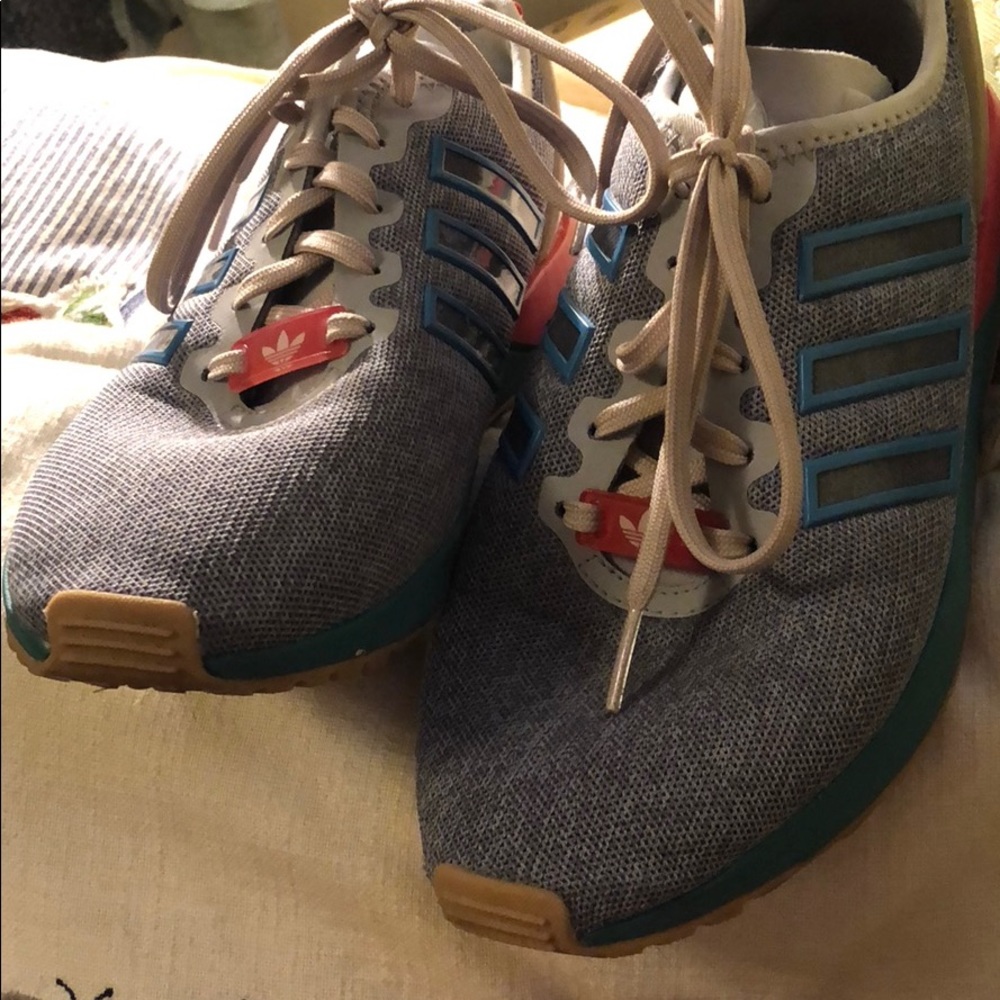 Custom Adidas - Picture 4 of 4